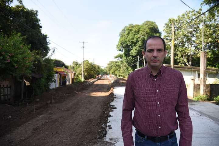«Culminamos en este cuarto año, una gran calle y un gran acceso a nuestro municipio”: Tavo Pérez