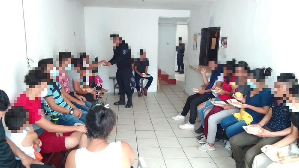 Resguarda SSP Veracruz a 63 migrantes; hay 3 detenidos, en zona sur