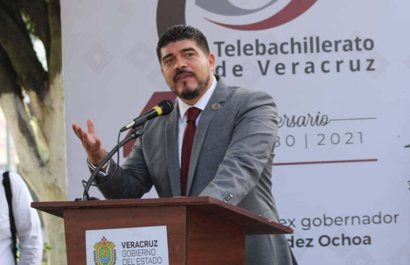 Zenyazen Escobar llama a alcalde de Veracruz Fernando Yunes, a apoyar con seguridad en las escuelas
