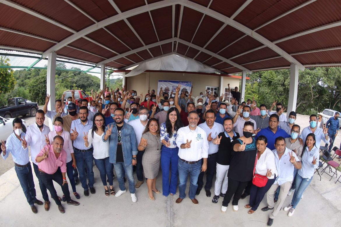 Tito e Indira piden unidad a los panistas y trabajar para construir el proyecto llamado Veracruz