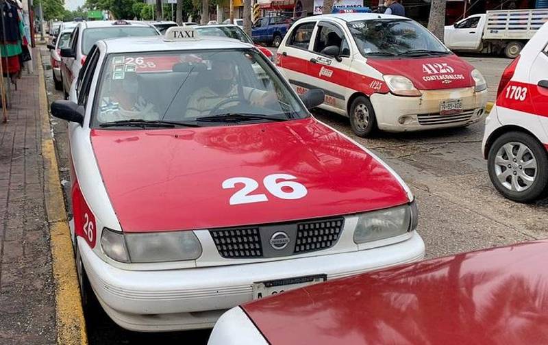 Taxistas de Coatzacoalcos piden aumento de tarifas