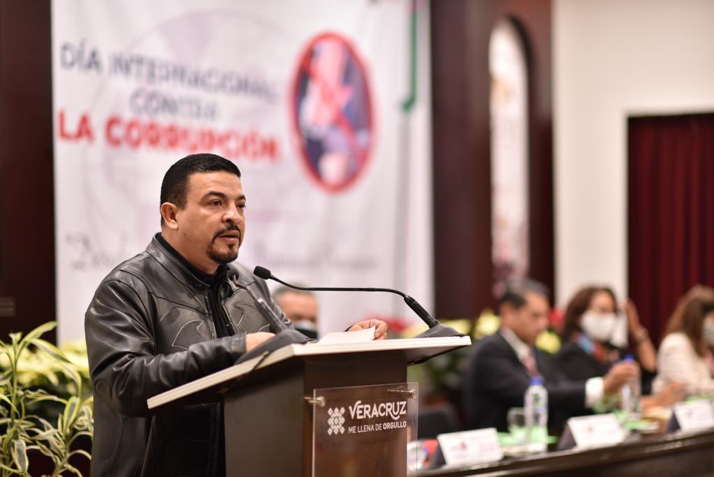 En Veracruz, combate a la corrupción, sin miramientos políticos: Gómez Cazarín