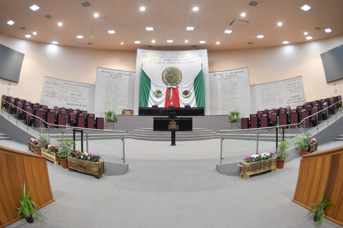 En Veracruz, aprobada la «Ley Nahle»; hasta panistas votaron a favor