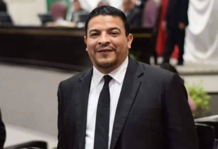 Irrisoria, renuncia de Dante Delgado a la presidencia de una comisión ilegal en el Senado: Gómez Cazarín