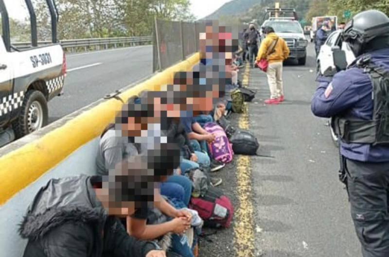 Rescata SSP Veracruz a a 38 migrantes en accidente vial registrado en Nogales