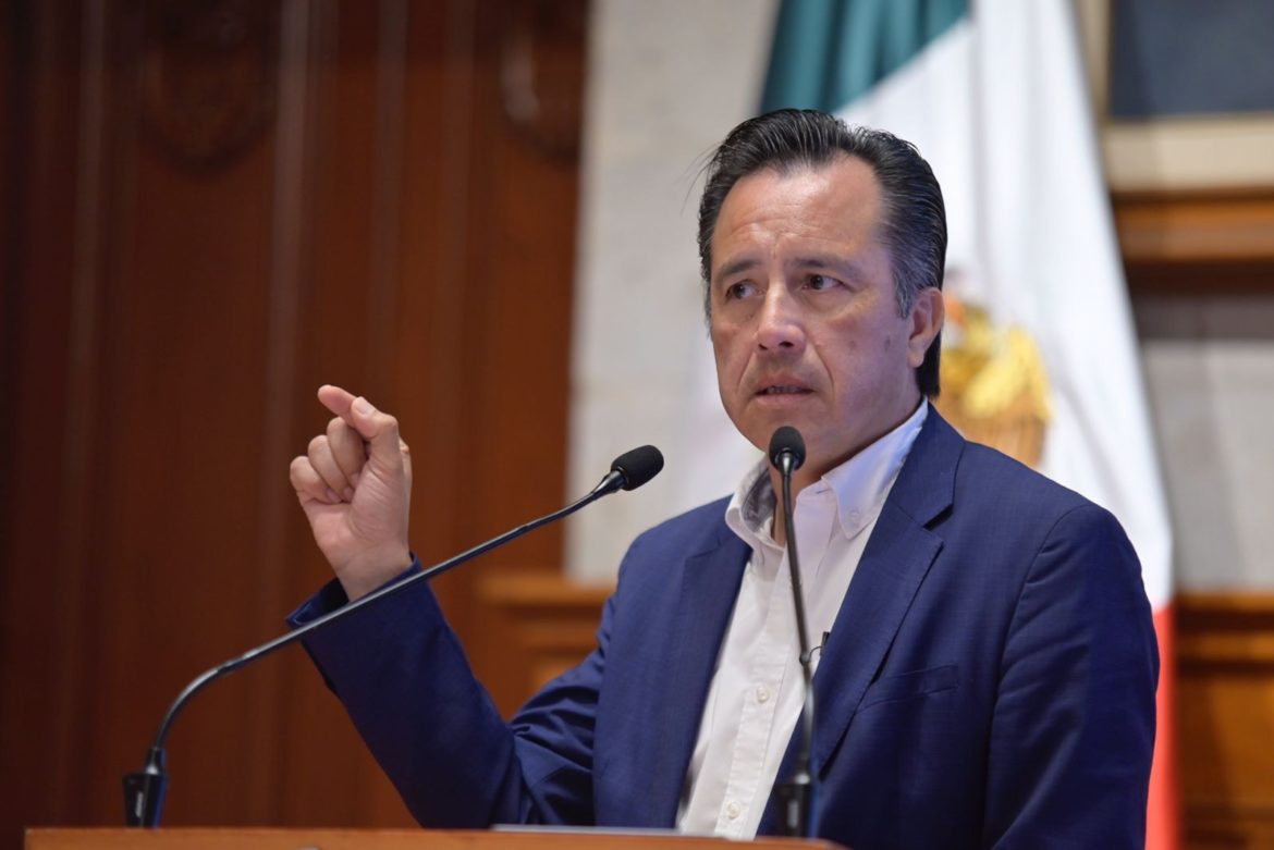 Se desmarca gobernador Cuitláhuac, «conflicto de Lerdo de Tejada al congreso local»