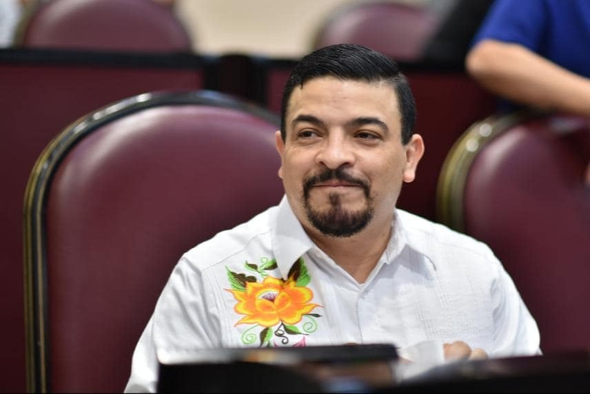 Mi trabajo está en el Congreso, impulsando leyes para beneficio de Veracruz: Gómez Cazarín