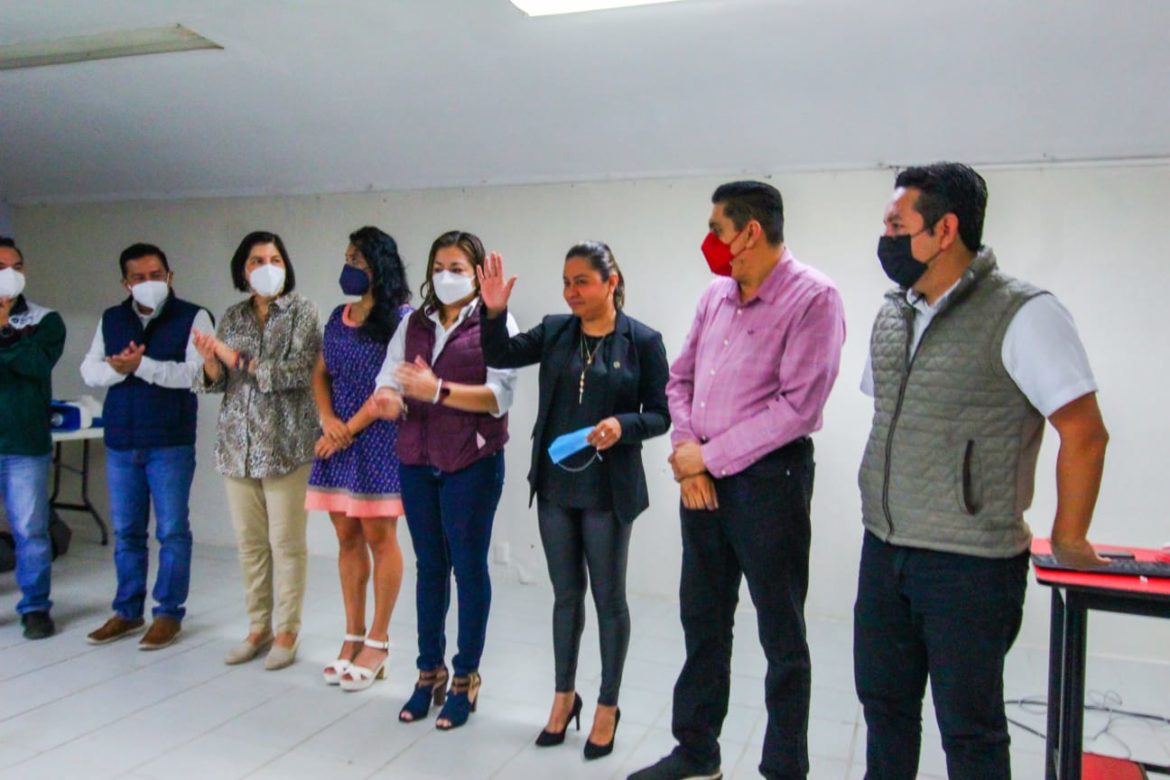 Imparte PC de San Andrés Tuxtla curso de primeros auxilios para directivos y maestros de diversos planteles escolares