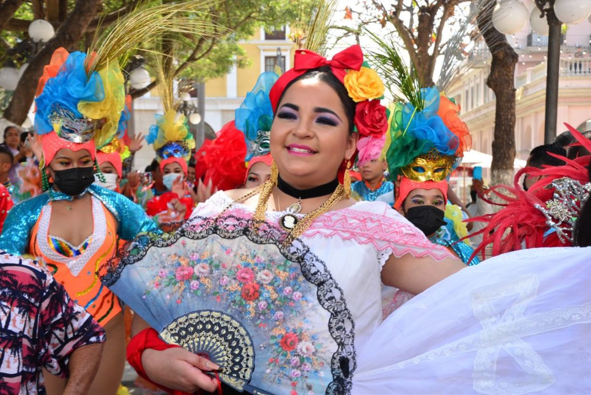 Hannia Tuncheu Muñoz, primera candidata registrada para Reina del Carnaval de Veracruz