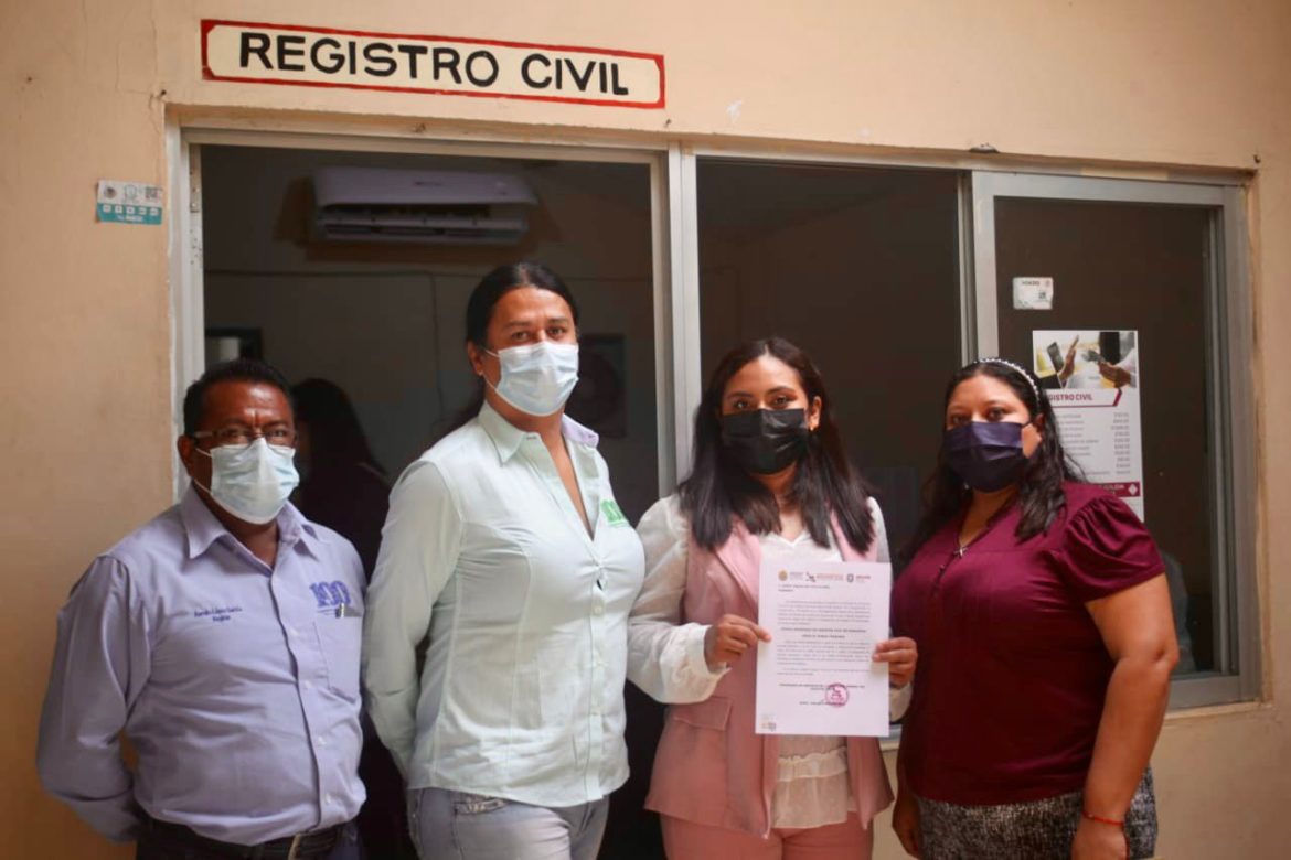 Toma protesta nueva Oficial de Registro Civil en Lerdo de Tejada