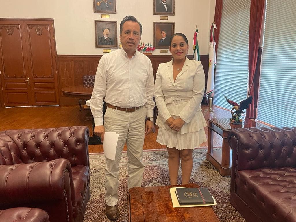 Recibe gobernador Cuitláhuac García a alcaldesa Kristel Hernández