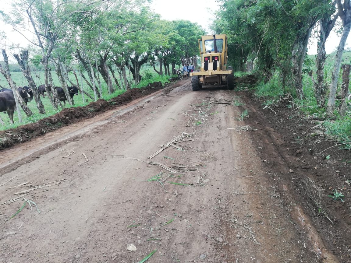 Inicia periodo de rehabilitación de caminos rurales en Cabada