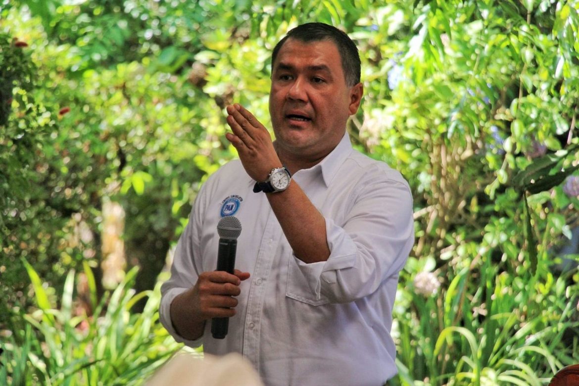 Dice el diputado Othón Hernández Candanedo: «el coordinador de la fracción legislativa del PAN soy yo»