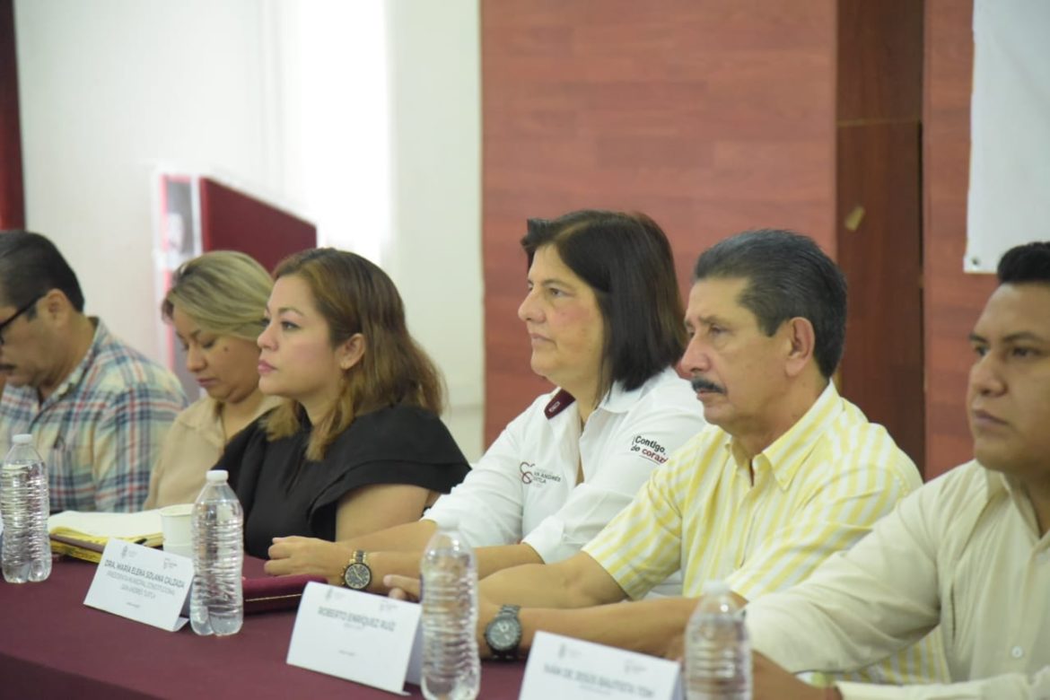 Rinde informe semestral CMAPS ante Presidenta Municipal de San Andrés Tuxtla y cabildo