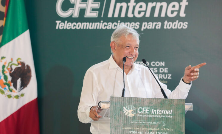 Des Cosoleacaque, «plan de conectividad con internet tiene presupuesto garantizado», afirma AMLO