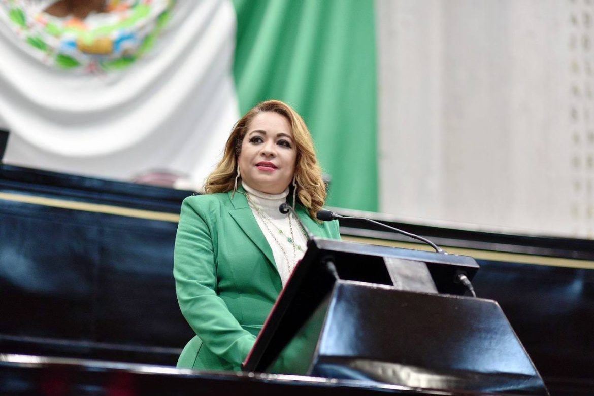 Presenta Citlali Medellín informe trimestral; triplicó su productividad legislativa