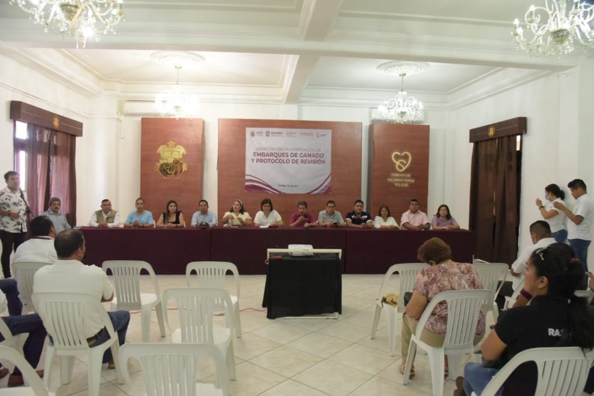 Gobierno Municipal de San Andrés Tuxtla capacita a ganaderos en prevención del abigeato