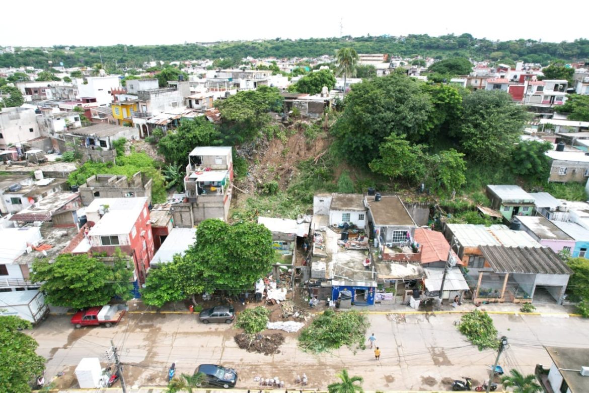 Más de 600 familias afectadas por lluvias en Veracruz; reportan saldo blanco