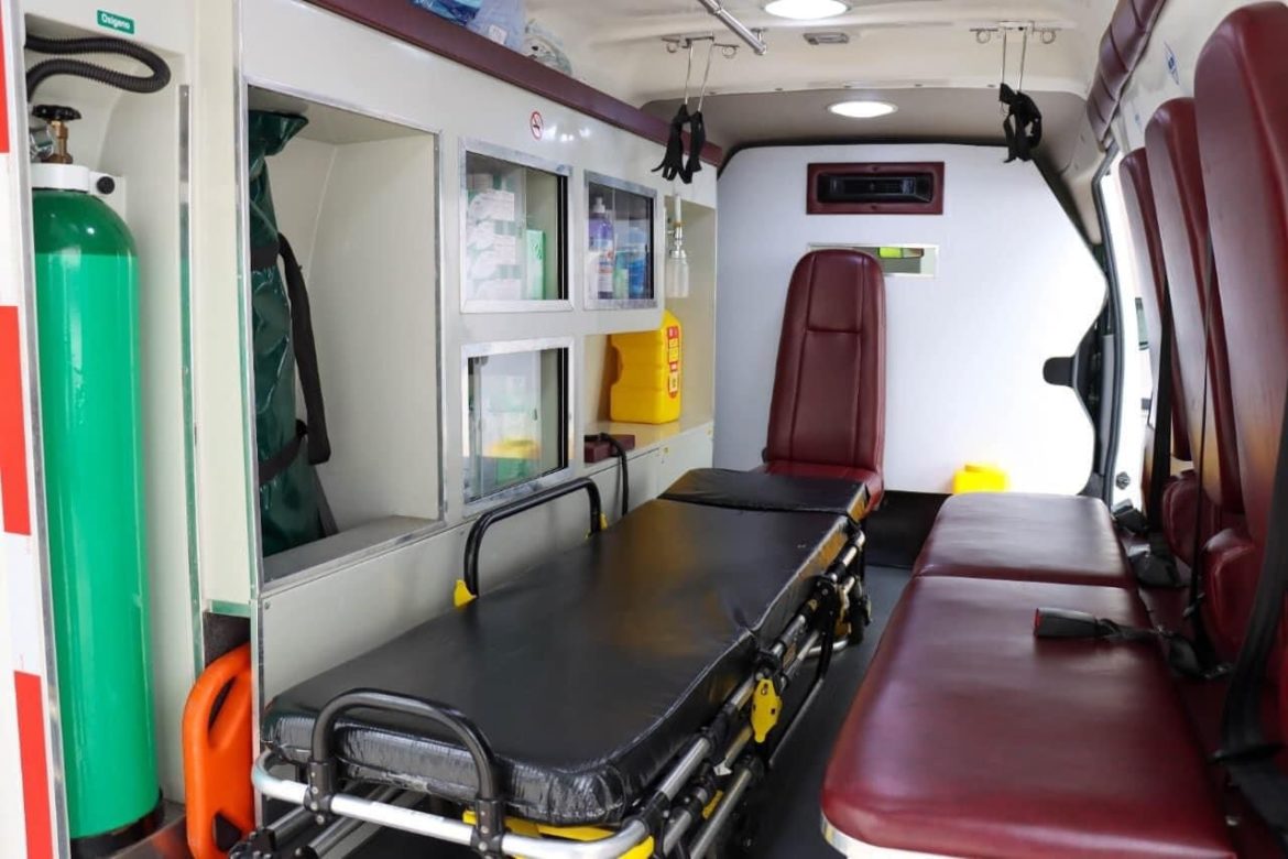 Entregan ambulancias y equipamiento médico en beneficio de la población de Tlapacoyan, Tepetzintla y Omealca