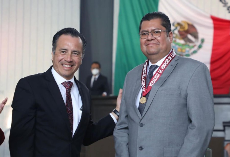 Medalla Heberto Castillo enaltece la contribución de la ciencia y la tecnología a la justicia social en Veracruz: Cuitláhuac