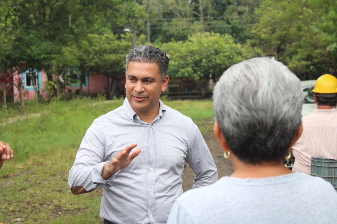 Los caminos rurales son vías claves para la producción: Julio García