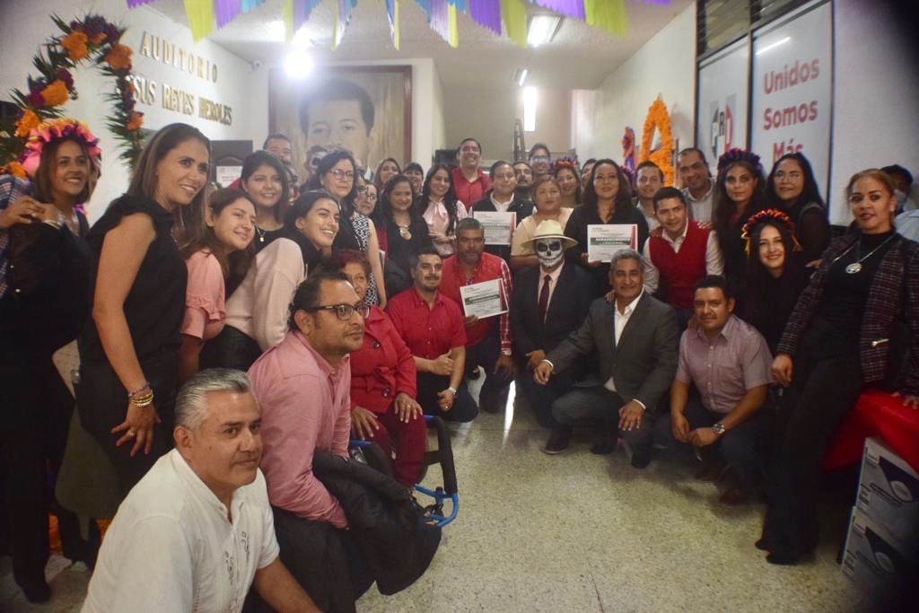 Ante el nulo apoyo del Gobierno, invitamos a artistas e intelectuales de Veracruz a que se acerquen al PRI: Bismarck Izquierdo