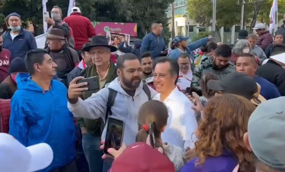 Marcha gobernador Cuitláhuac García en el Zócalo de la CDMX