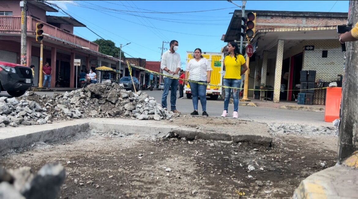 Realizan trabajos de rehabilitación de calles en Lerdo de Tejada