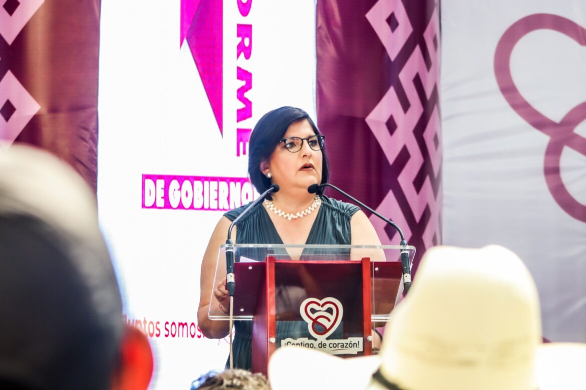De corazón, todo por San Andrés: María Elena Solana Calzada rinde su 1er. Informe de Gobierno
