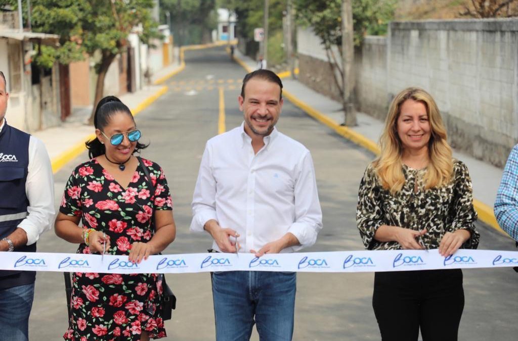 Inaugura Alcalde JM Unánue pavimentación de la calle Barranca del Muerto en la Ampliación Villa Rica