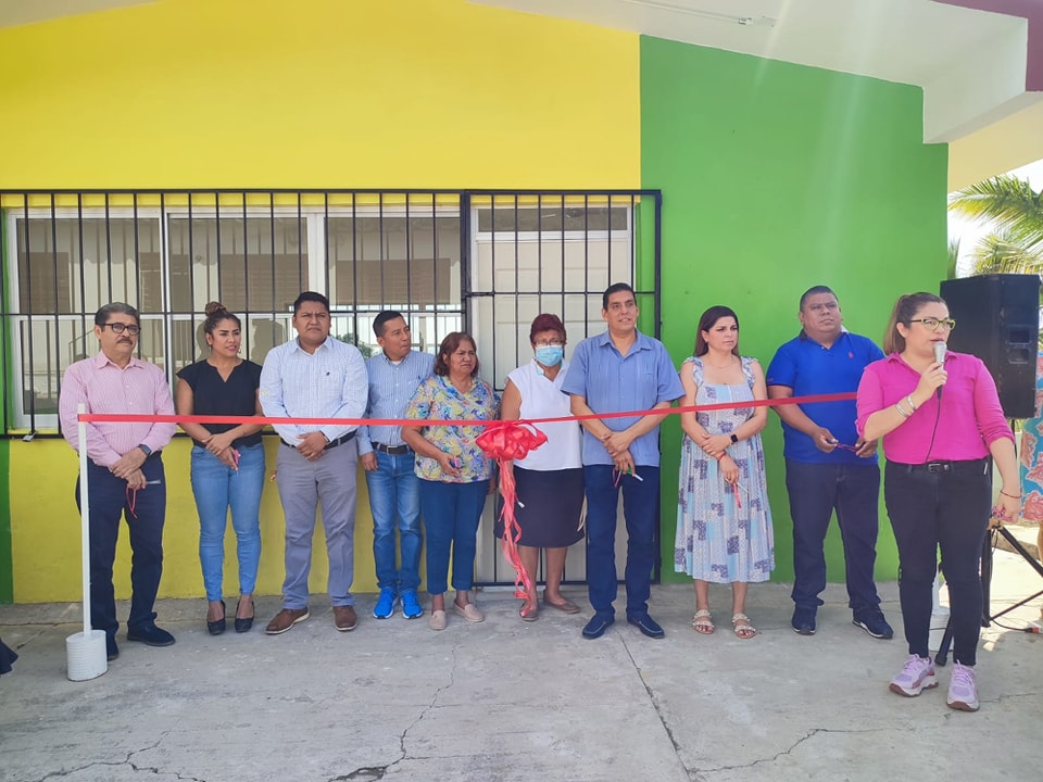 Benefician a jardín de niños de la colonia Buenavista, de San Andrés Tuxtla, con rehabilitación de aula