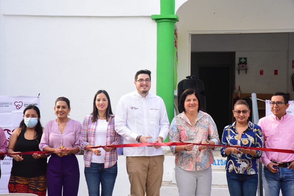 Alcaldesa y Presidente del DIF de San Andrés, inauguran obra de rehabilitación del CAIC