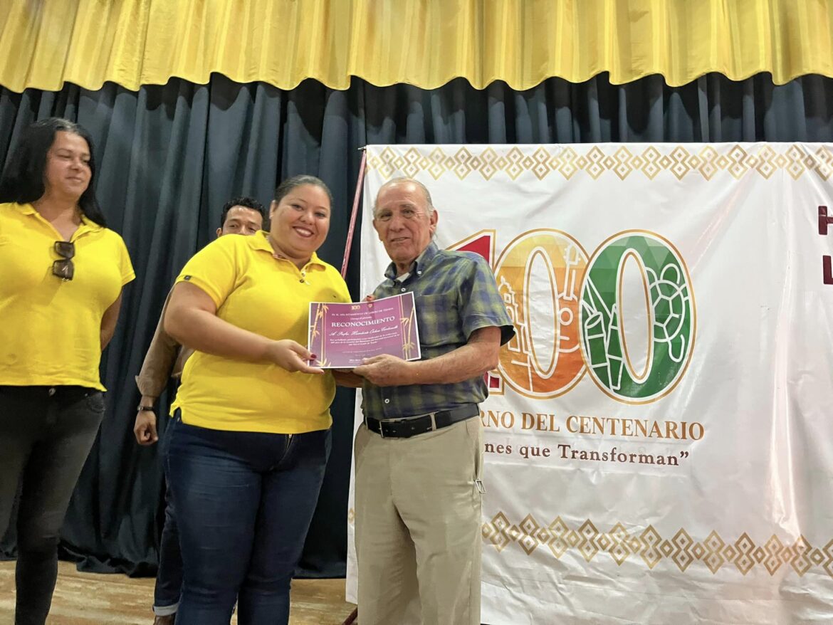 En Lerdo de Tejada, realizan conferencia por 100 años de creación del municipio