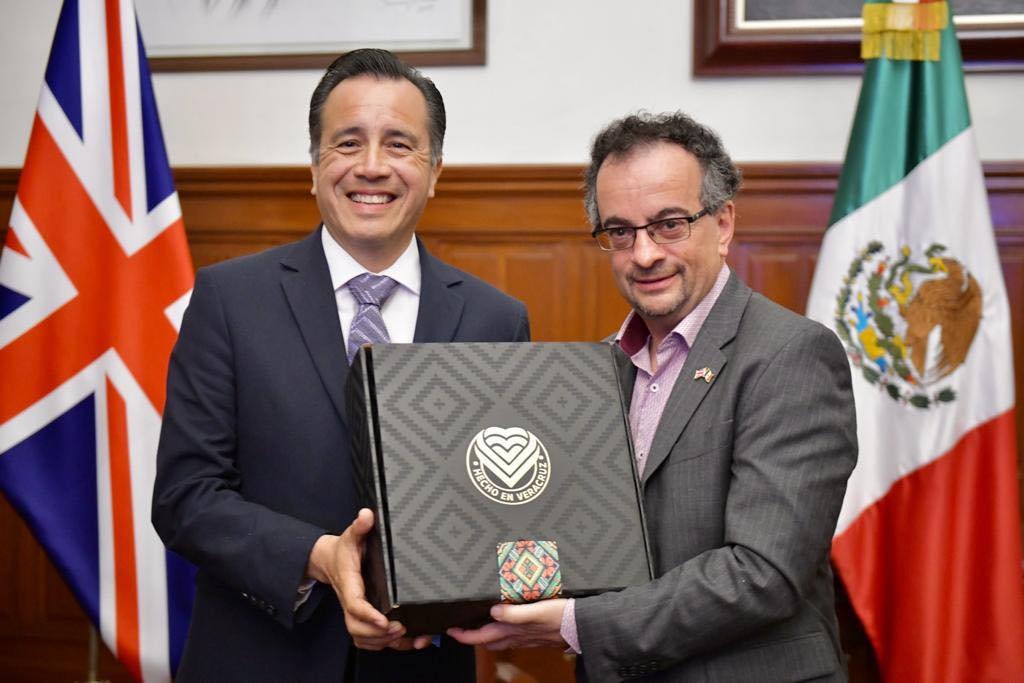 Recibe Cuitláhuac García a embajador de Reino Unido en México