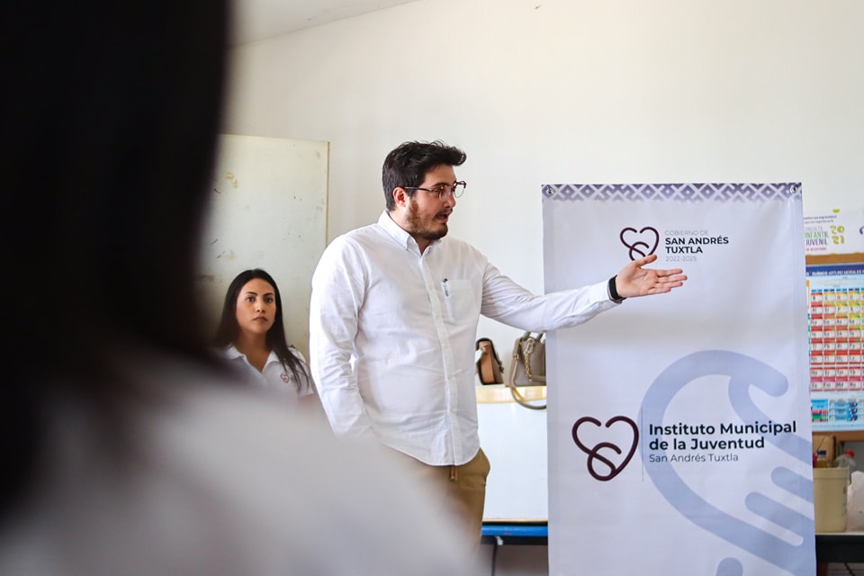 DIF de San Andrés Tuxtla imparte pláticas formativas para adolescentes de Chuniapan de Arriba a través del IMJUVE