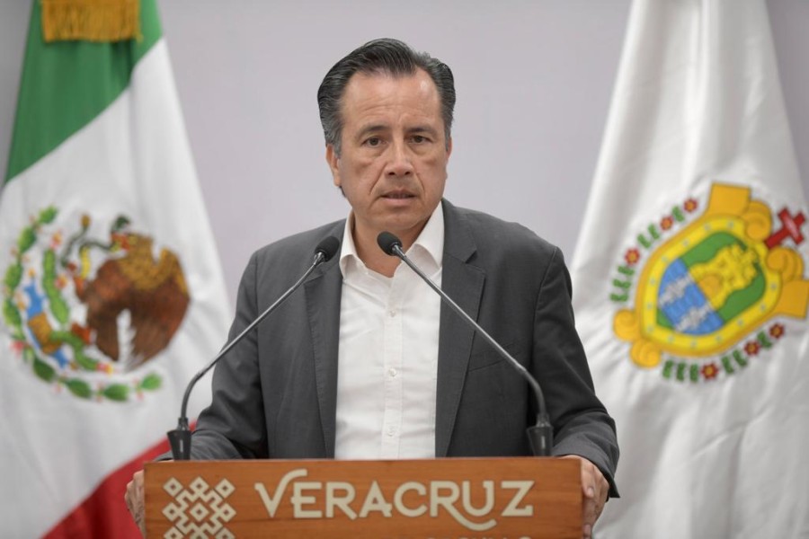 Truena Cuitláhuac contra ministro de la SCJN por frenar el Plan B de la reforma electoral