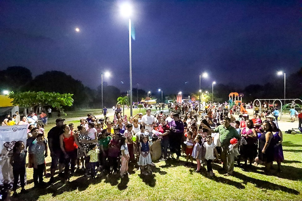 Celebra DIF Municipal de San Andrés Tuxtla el Día de la Familia