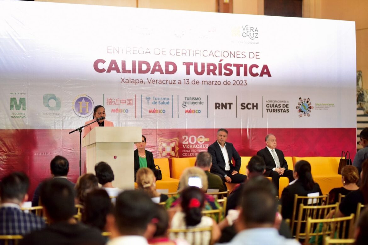Capacitados, más de 400 prestadores de servicios en materia turística: Liliana Castro
