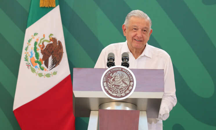 Veracruz avanza en generación de paz y bienestar para sus habitantes, afirma AMLO