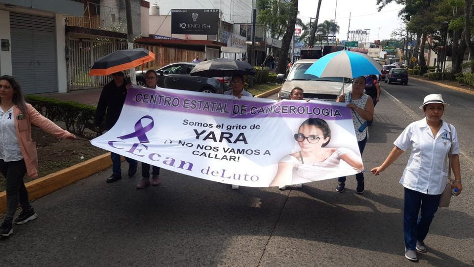 Con marcha, exigen justicia Para Yara; trabajadores de Salud piden que se agoten todas las investigaciones