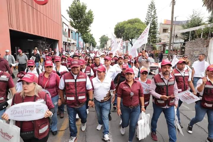 Alcalde papanteco en proselitismo en Toluca