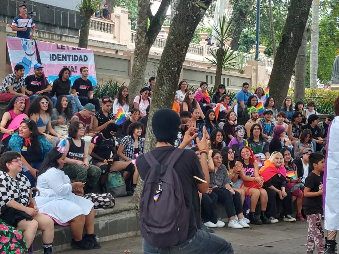 Realizan Tercera Marcha ‘Lenchatransmarika’ en Xalapa