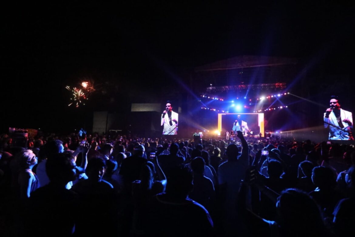 Con 100 mil asistentes inicia el Salsa Fest 2023 en Boca del Río