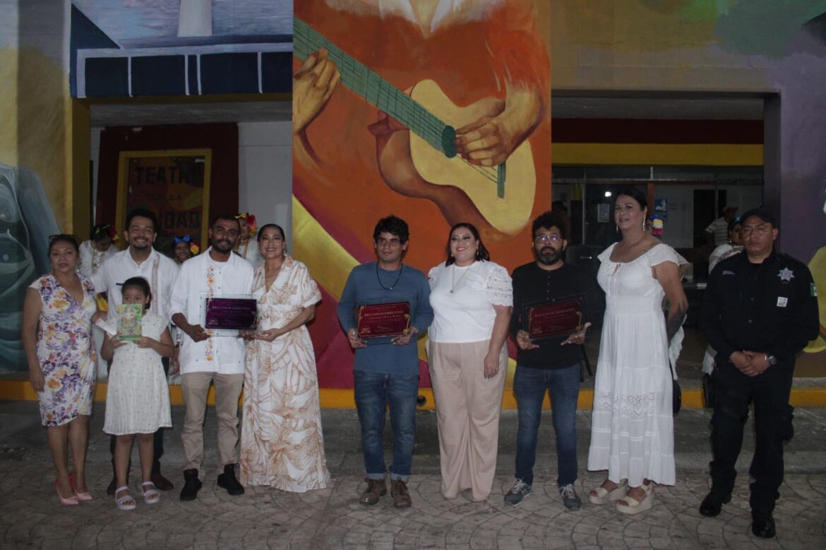 Celebran centenario de Lerdo de Tejada con la develación de mural