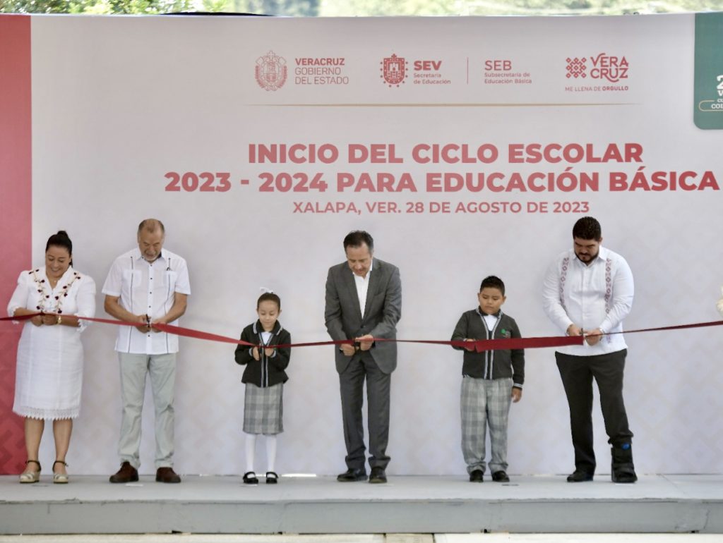 A clases, 1.3 millones de estudiantes de nivel básico en Veracruz