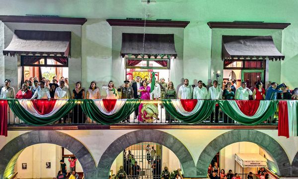 Conmemora alcaldesa de San Andrés el 213 aniversario de la independencia de México
