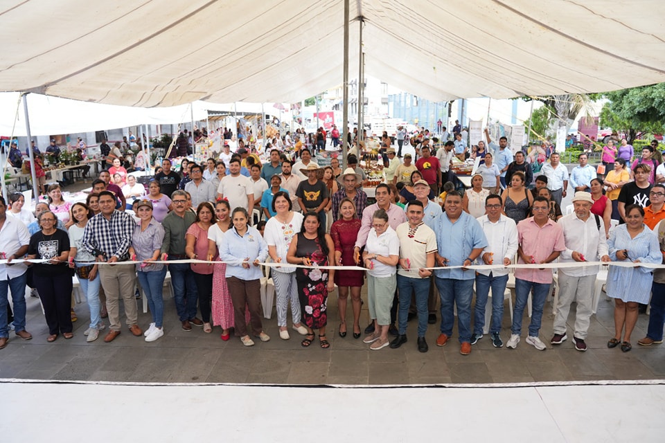 Inaugura alcaldesa de San Andrés Tuxtla el 2do Festival Regional de la Agro Biodiversidad en Los Tuxtlas
