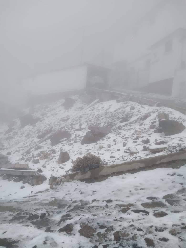 Cae segunda nevada en el Cofre de Perote, temperatura alcanza los 8º C