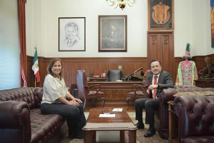 Se reúne gobernador Cuitláhuac García con gobernadora electa, Rocío Nahle